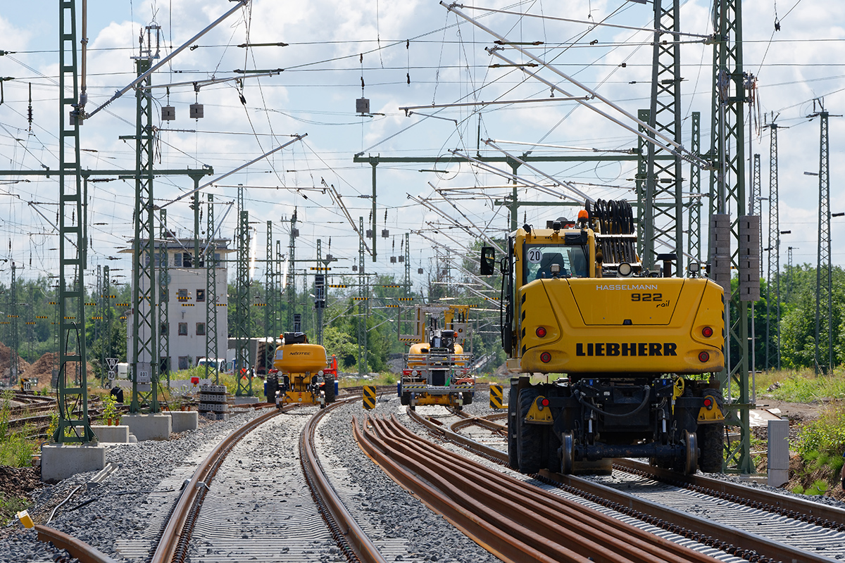 Modernization of the railway tracks underway with machines in action