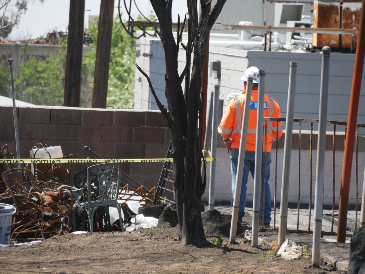 Chantier Nettoyage et aménagement paysager des parcelles de Altadena, Californie