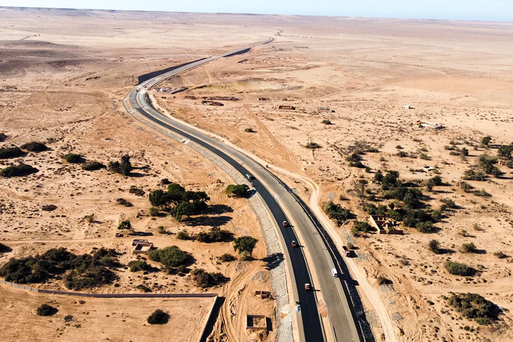 Voie express dans un désert