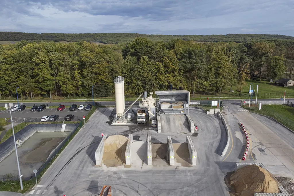 Centre de production au sein de la nature