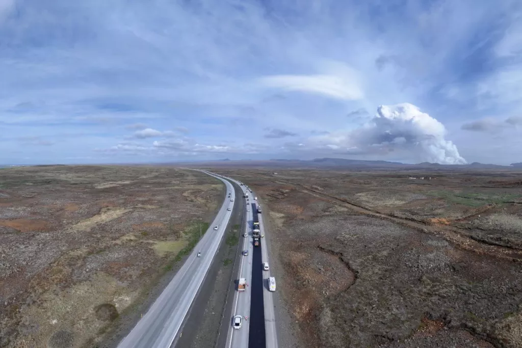 Éruption volcanique sur le chantier de la route 41 - Islande