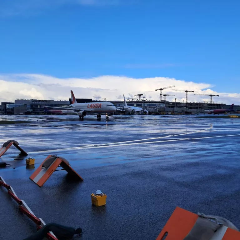 Illustration of Airports