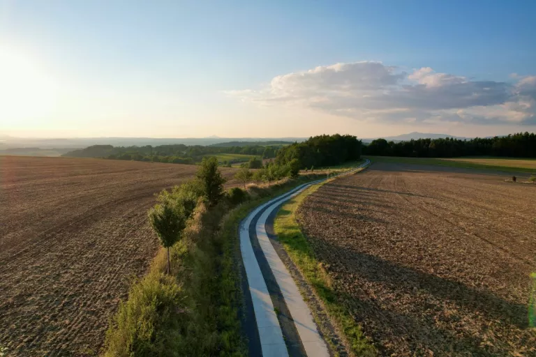 Illustration of Diversification : Exploring New Ways