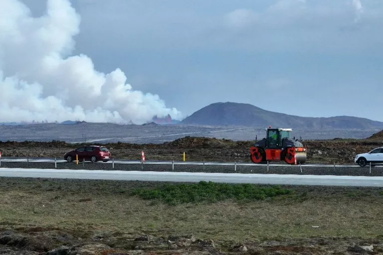 Éruption volcanique sur le chantier de la route 41 - Islande