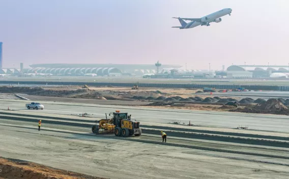 Extension de l’aéroport de Bangkok - Pose d'enrobé