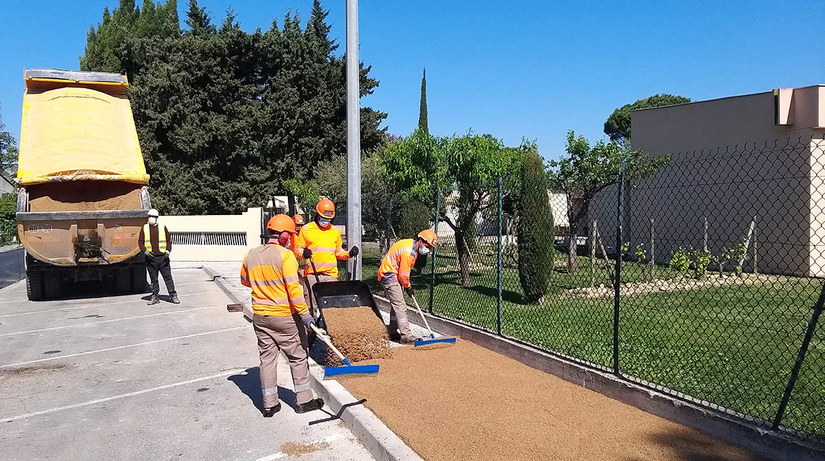 Employees who place a product on a road