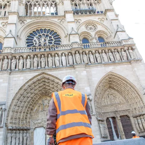 Image of Notre-Dame-de-Paris : Colas signe un chantier d’exception pour le patrimoine Illustration of Notre-Dame-de-Paris : Colas signe un chantier d’exception pour le patrimoine