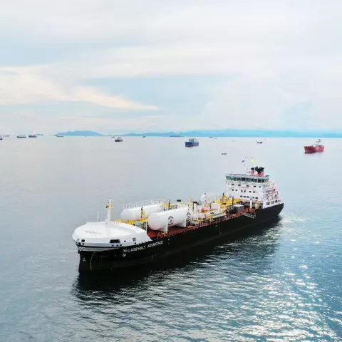 Illustration of Colas réceptionne un nouveau navire bitumier pour compléter sa présence sur toute la chaîne de valeur du bitume 