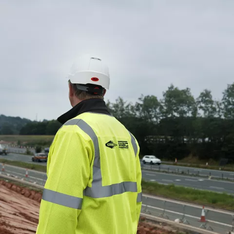 Illustration of Un pont sort de terre sur l’A46