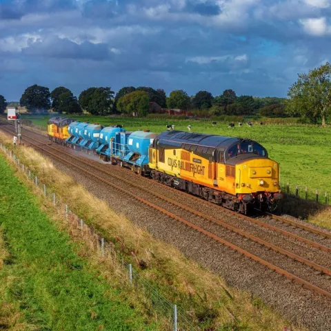 Illustration of Colas remporte un contrat de maintenance saisonnière de voies ferrées au Royaume-Uni 