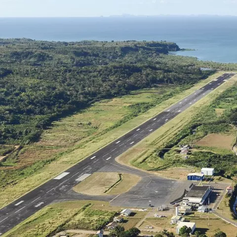 Illustration of Ravinala Airports, formée par le  Groupe ADP, Bouygues Bâtiment International, Colas et Meridiam Africa, conclut son financement et démarre les travaux 