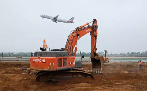 Extension du Taxiway Delta de l'aéroport international de Los Angeles