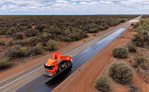 Chantier spray sealing — Great Northern Highway, Meekatharra, Australie